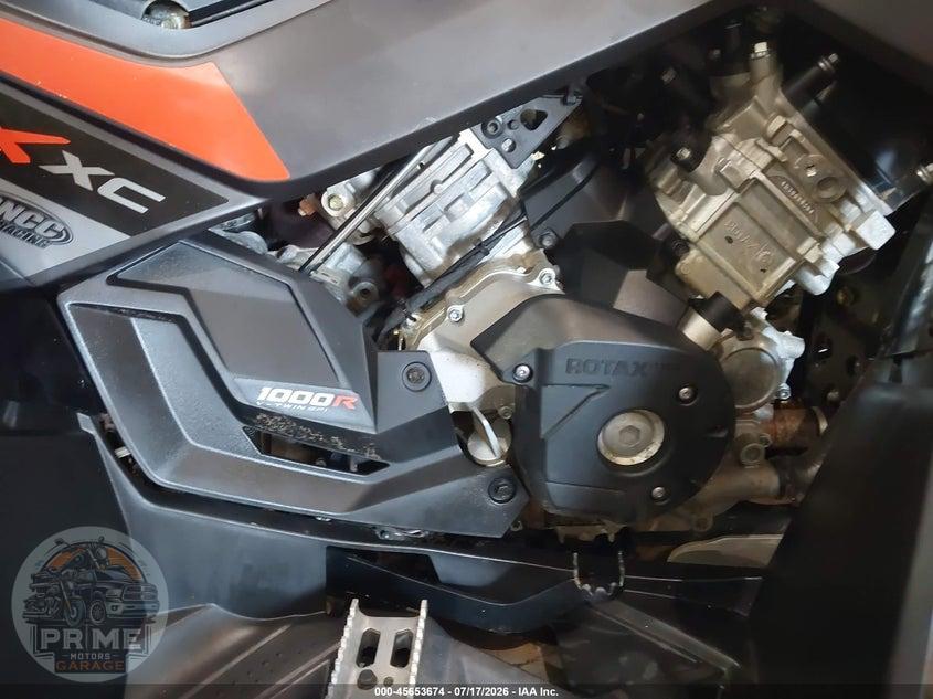 2021 CAN-AM RENEGADE X XC 1000R — фото 8