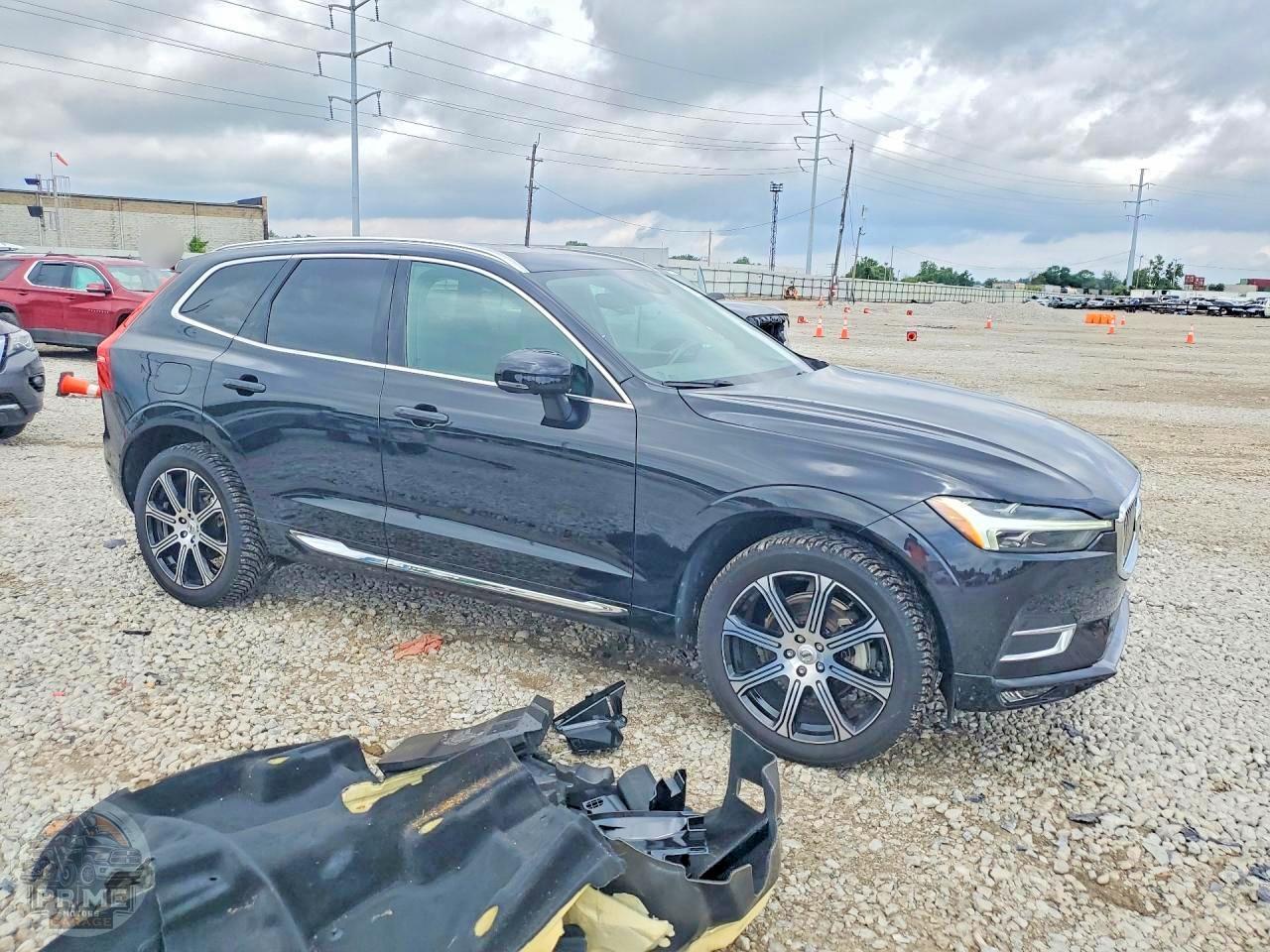 2021 VOLVO XC60 — фото 4