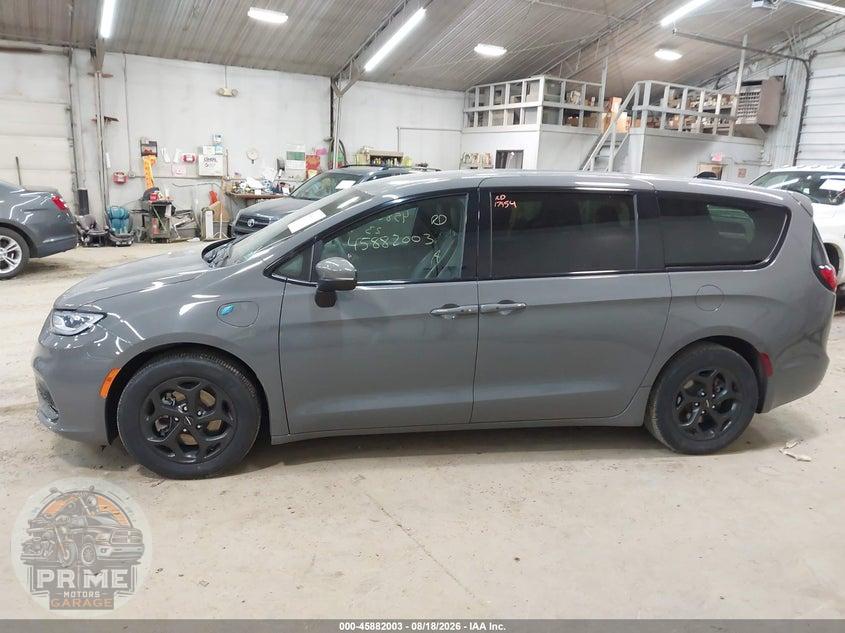 2023 CHRYSLER PACIFICA HYBRID TOURING L — фото 14