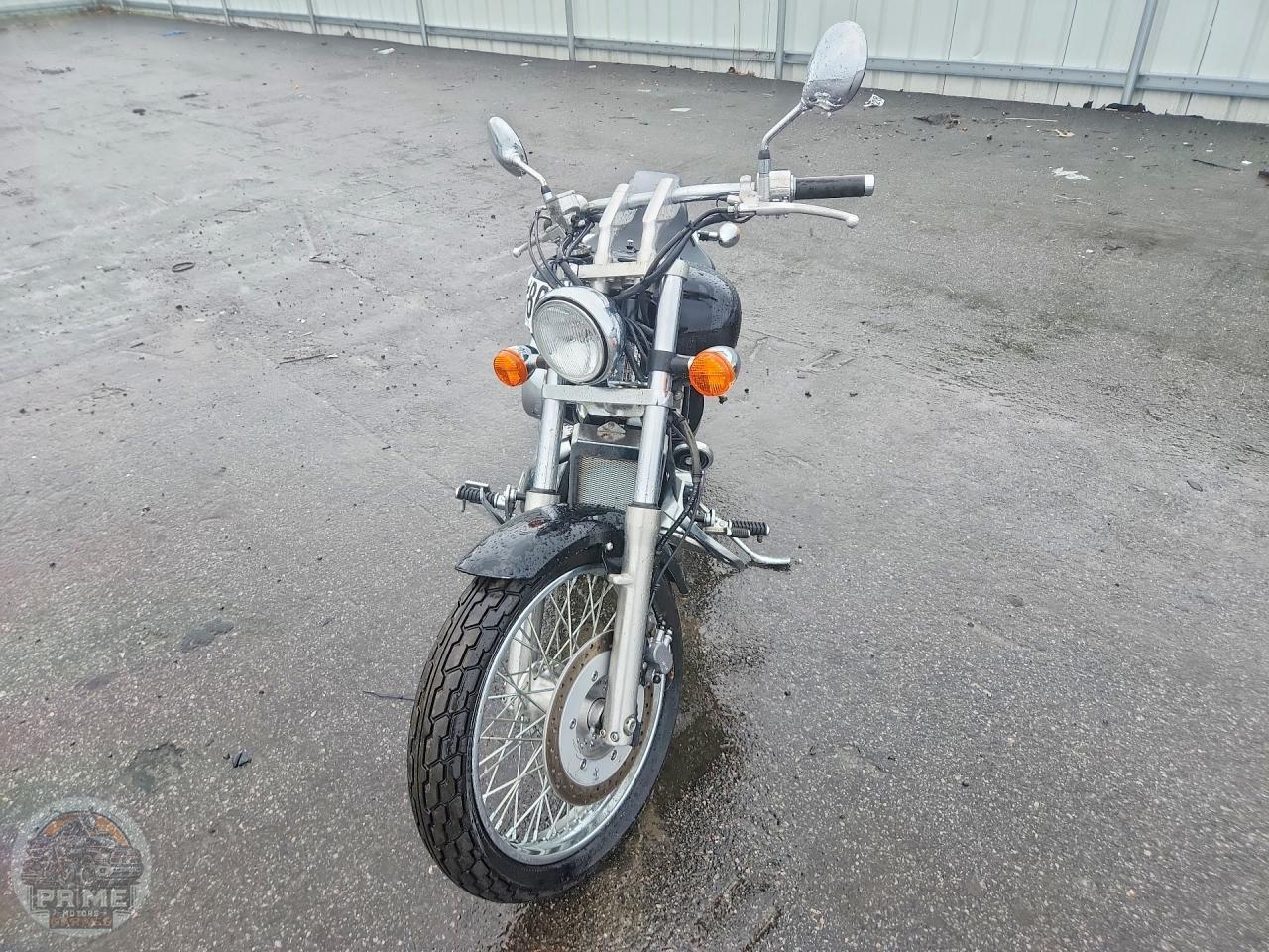 2002 HONDA VT750 — фото 2
