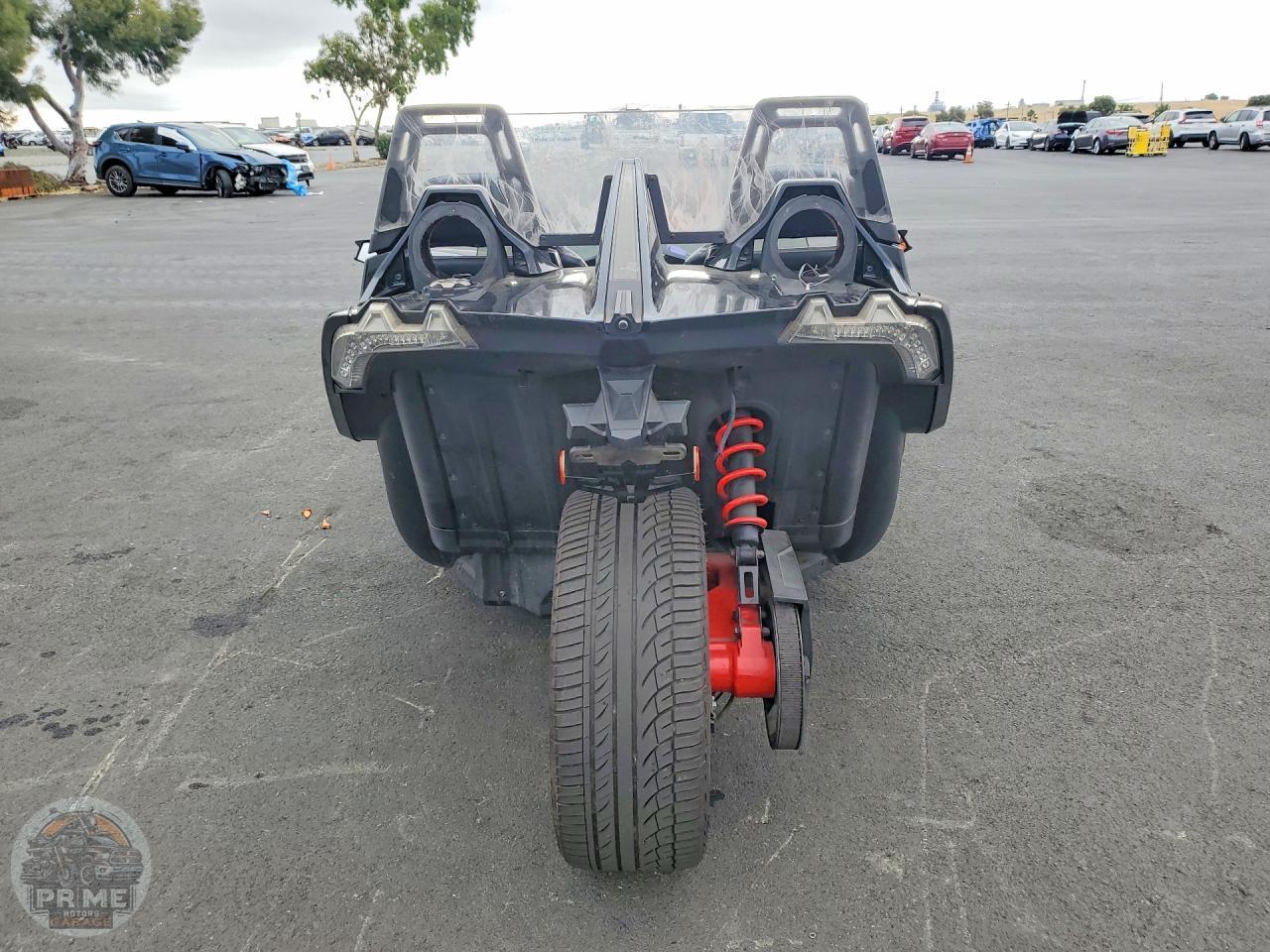 2016 POLARIS SLINGSHOT — фото 4