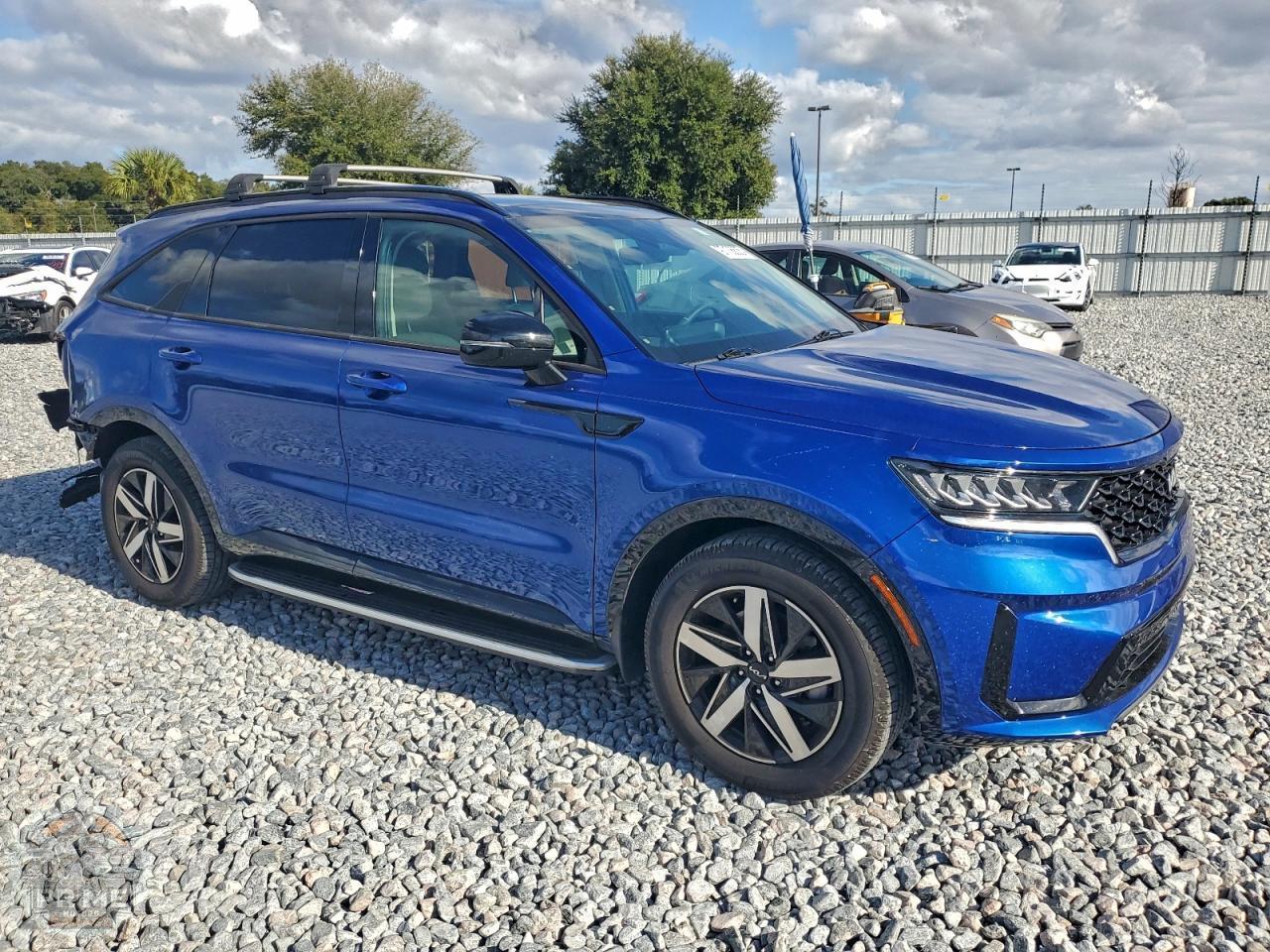 2023 KIA SORENTO — фото 4