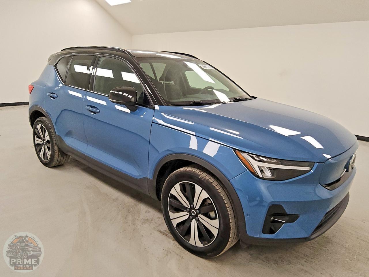 2023 VOLVO XC40 — фото 4