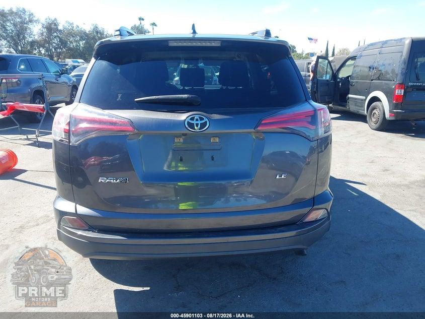 2018 TOYOTA RAV4 LE — фото 16