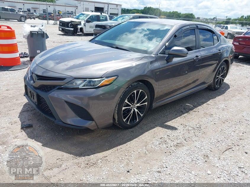 2019 TOYOTA CAMRY SE — фото 2