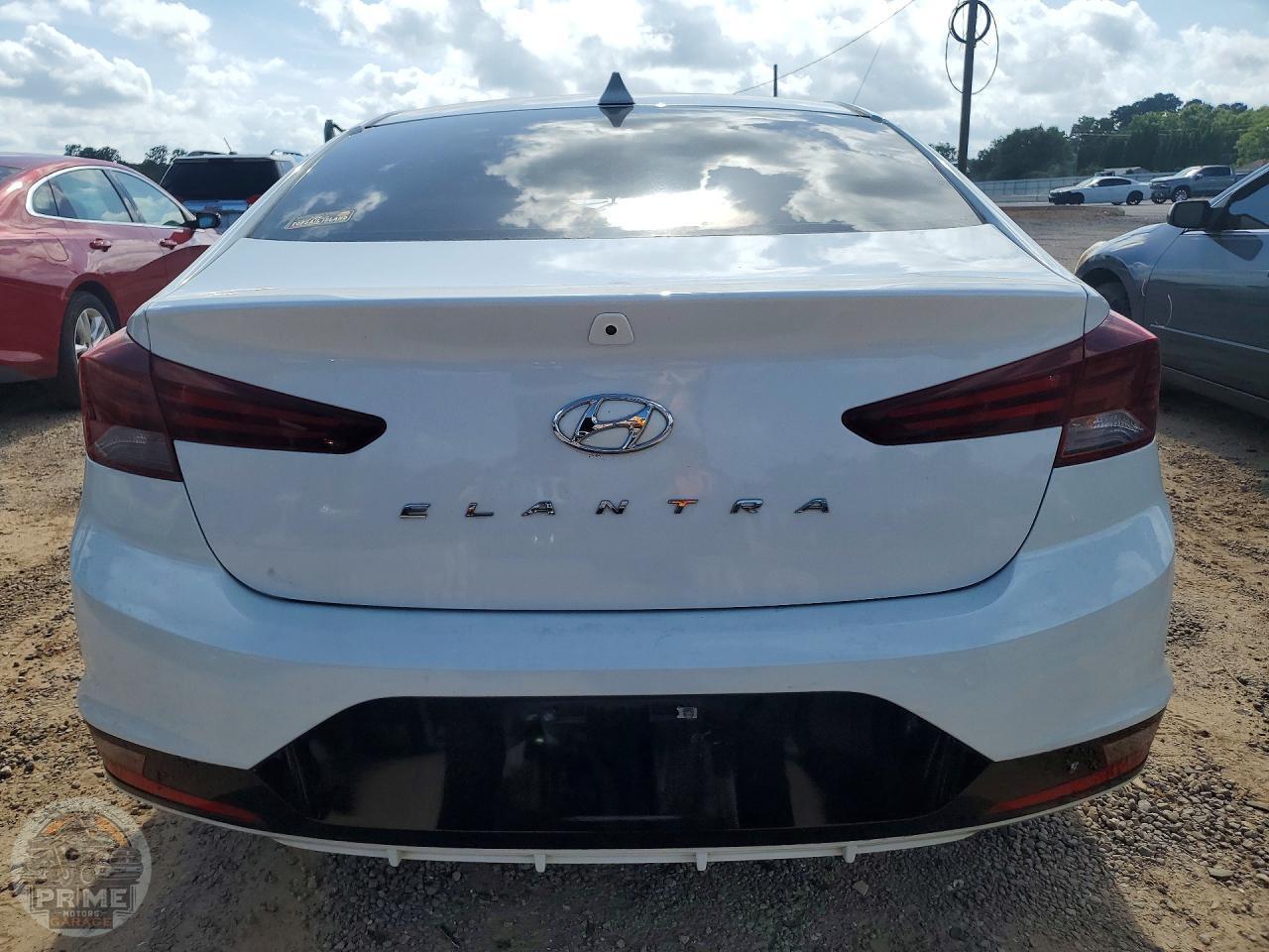 2020 HYUNDAI ELANTRA — фото 6