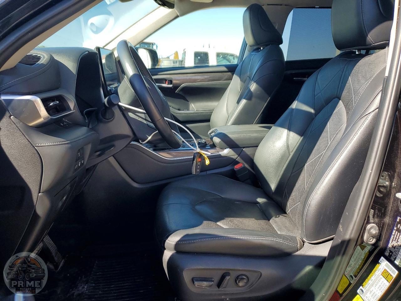 2020 TOYOTA HIGHLANDER — фото 14