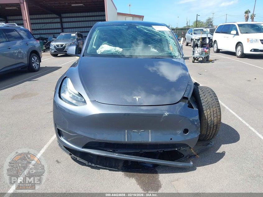 2022 TESLA MODEL Y LONG RANGE DUAL MOTOR ALL-WHEEL DRIVE — фото 12