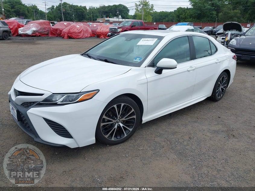 2018 TOYOTA CAMRY SE — фото 2