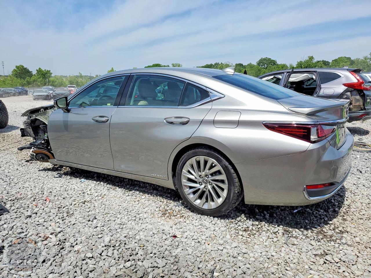 2020 LEXUS ES — фото 2