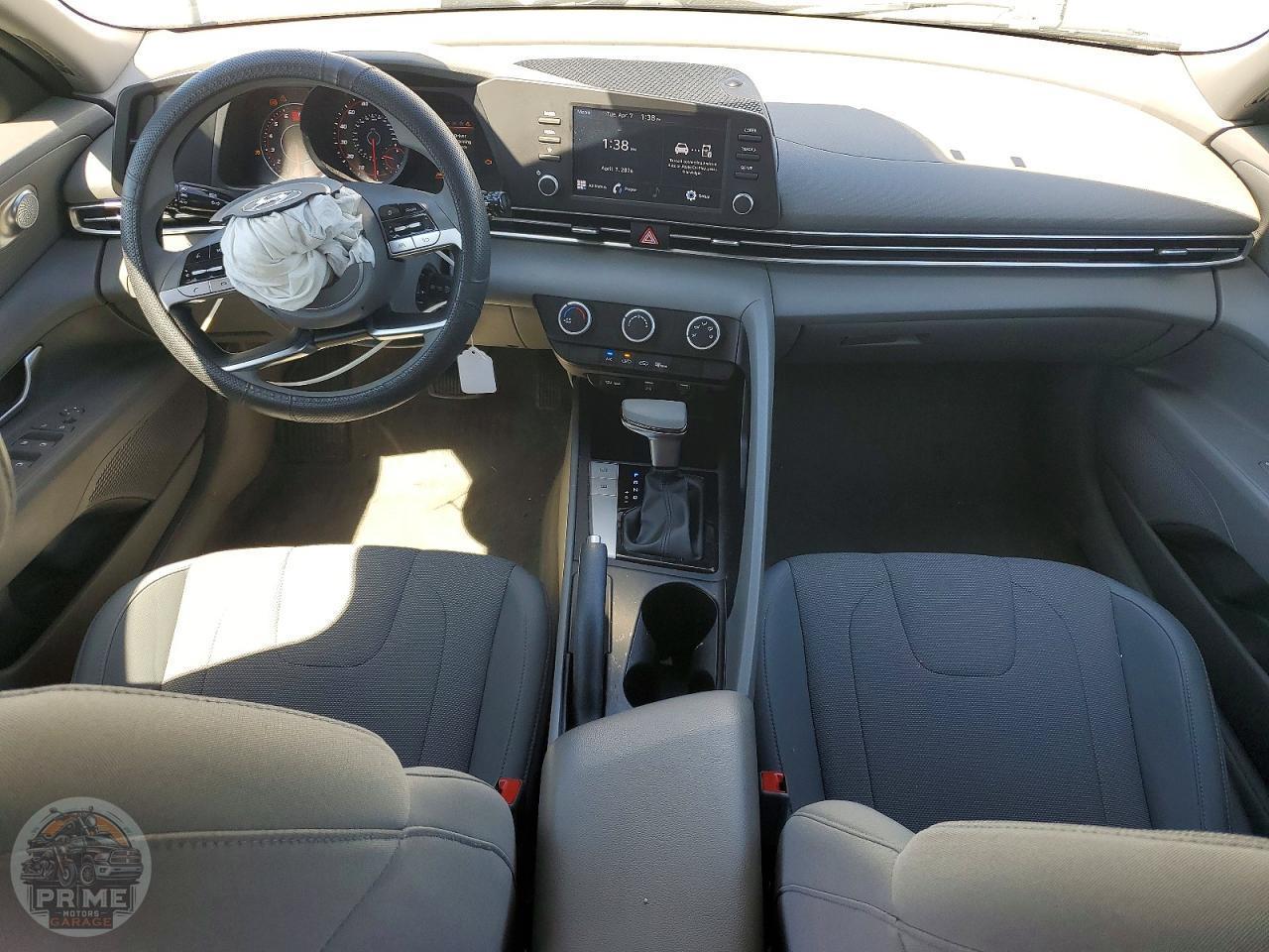 2021 HYUNDAI ELANTRA — фото 8