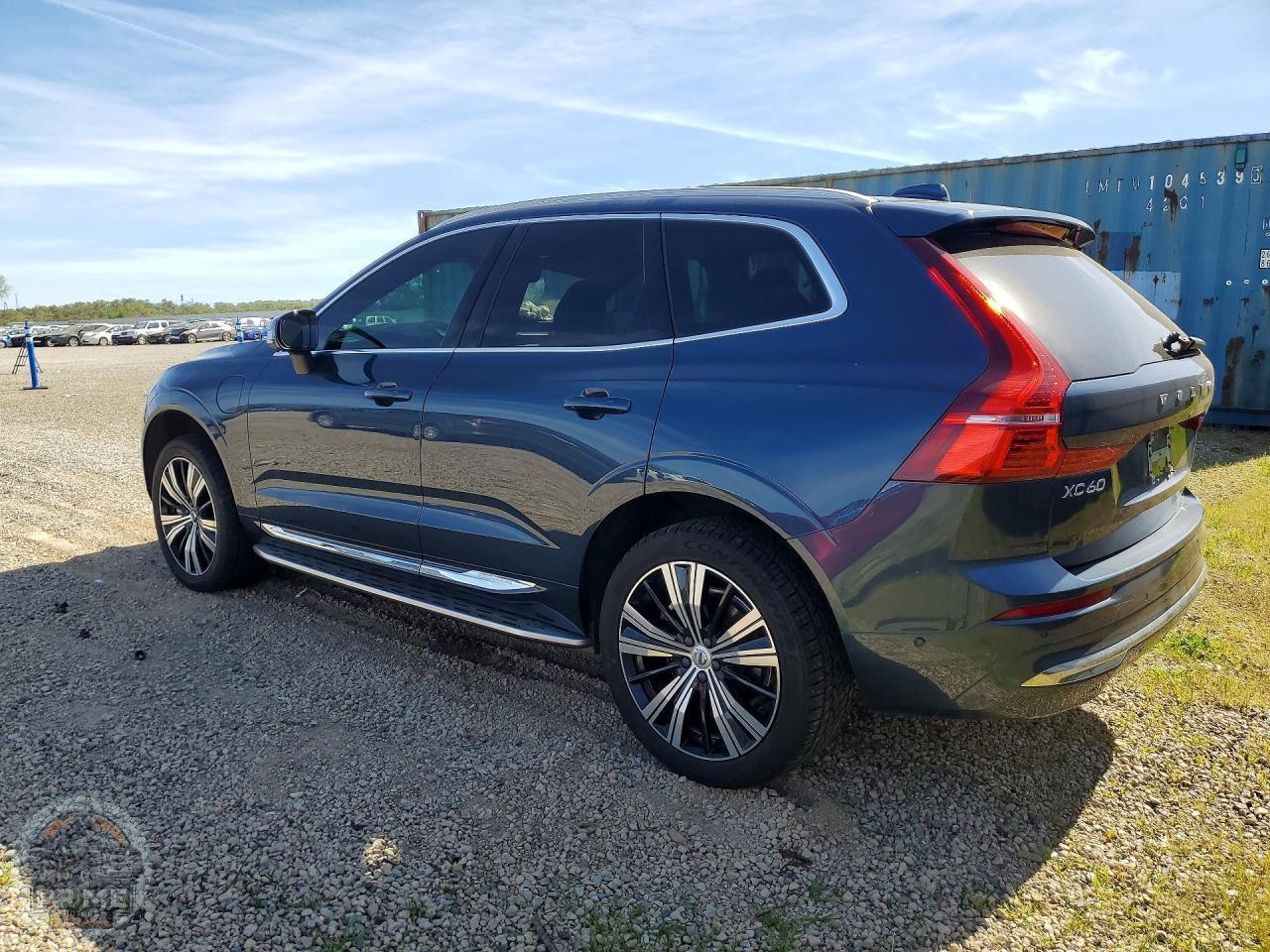 2023 VOLVO XC60 — фото 2