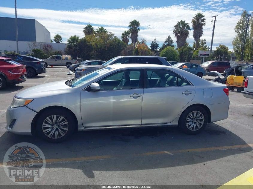 2014 TOYOTA CAMRY LE — фото 15