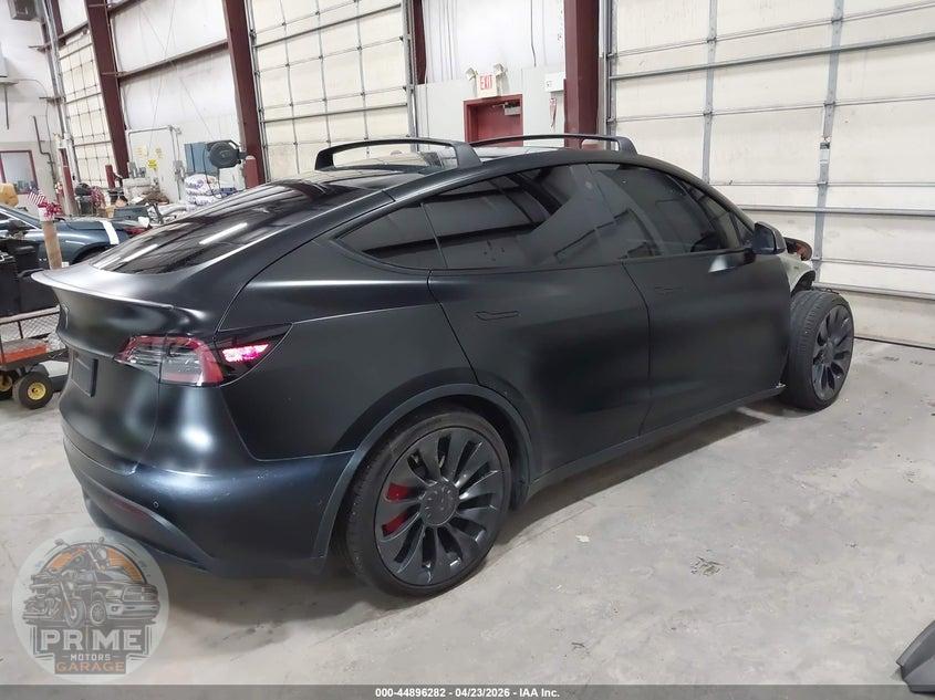 2022 TESLA MODEL Y PERFORMANCE DUAL MOTOR ALL-WHEEL DRIVE — фото 4