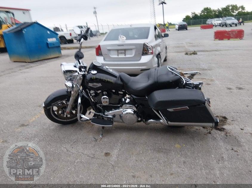 2019 HARLEY-DAVIDSON FLHR (ROAD KING) — фото 13