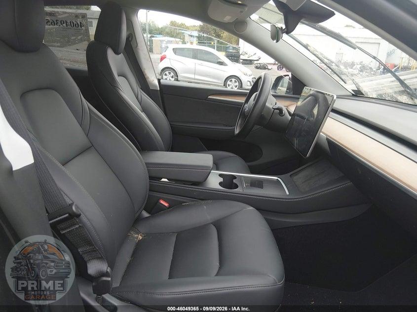 2025 TESLA MODEL Y LONG RANGE DUAL MOTOR ALL-WHEEL DRIVE — фото 5