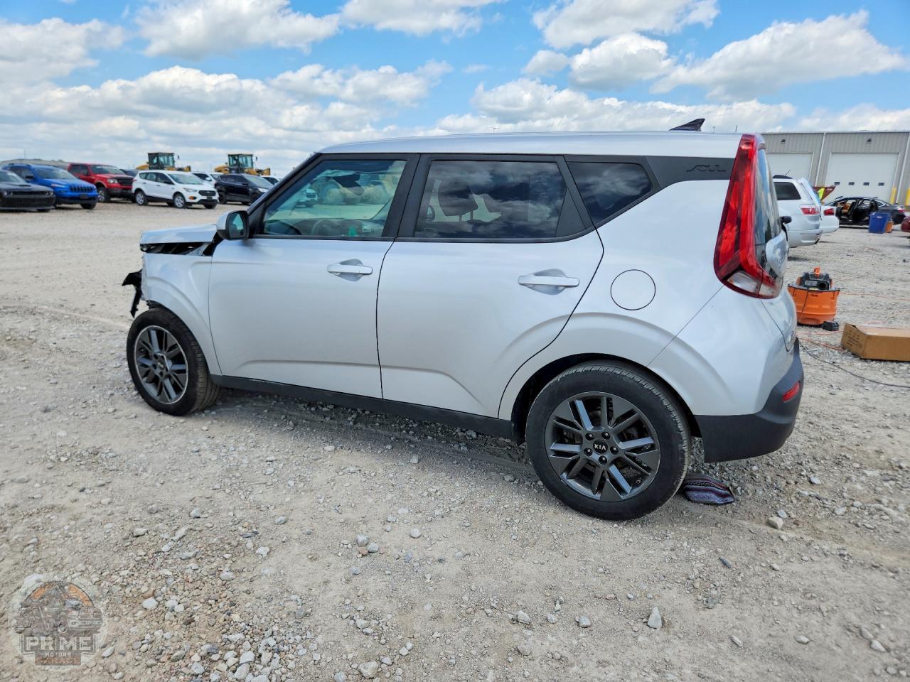 2021 KIA SOUL — фото 2