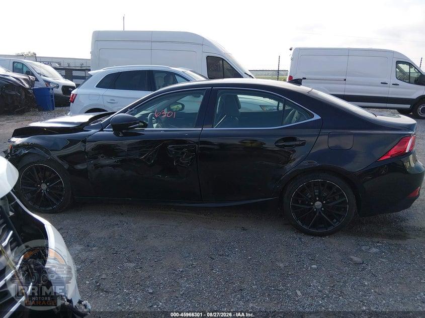 2015 LEXUS IS 250 — фото 14