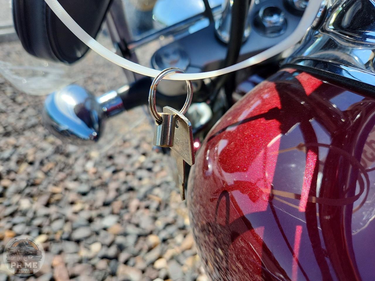 2011 HONDA VT1300 — фото 8