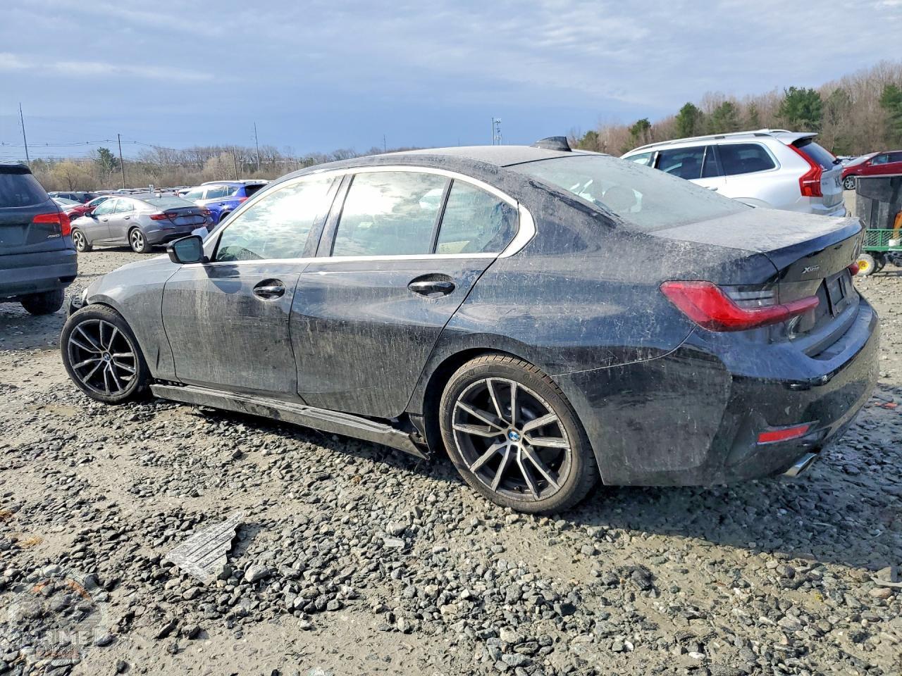 2021 BMW 3 SERIES — фото 2