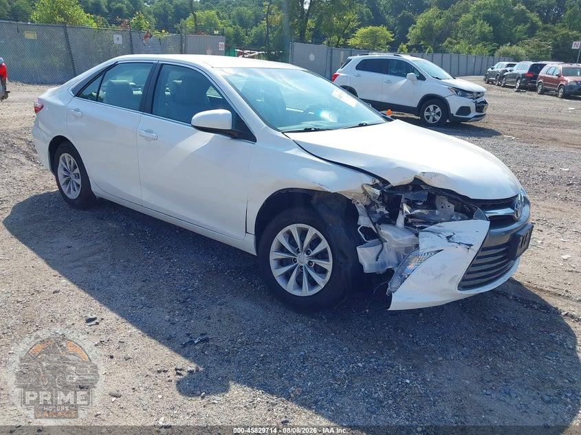 2016 TOYOTA CAMRY LE — фото 1