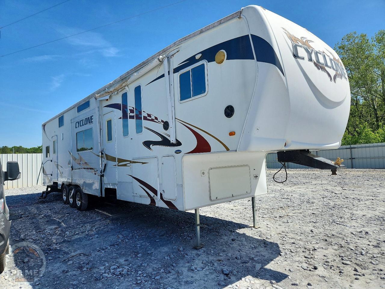 2009 HEARTLAND RV CYCLONE — фото 1