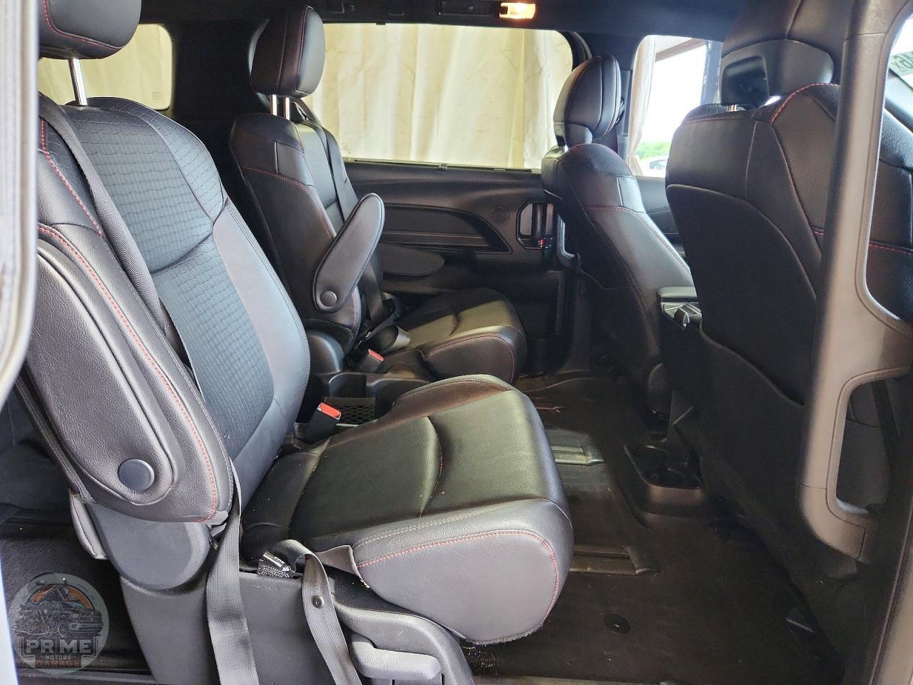 2025 TOYOTA SIENNA — фото 11