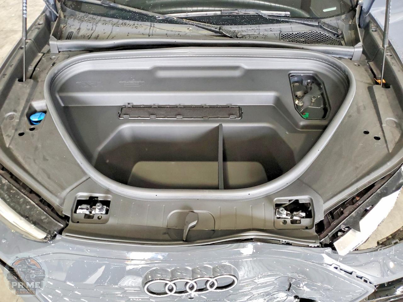 2025 AUDI Q6 — фото 12
