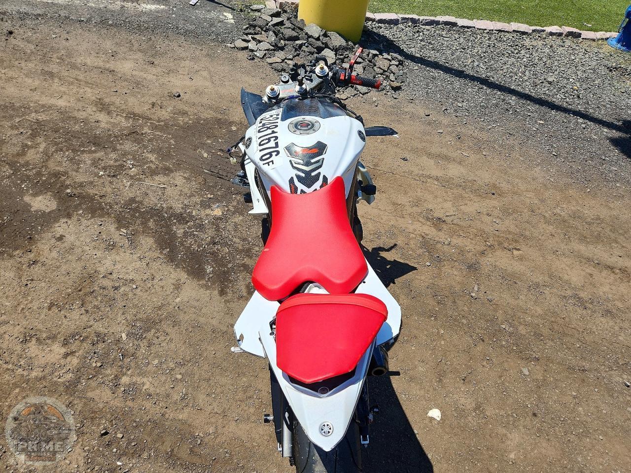 2010 YAMAHA YZFR6 — фото 12