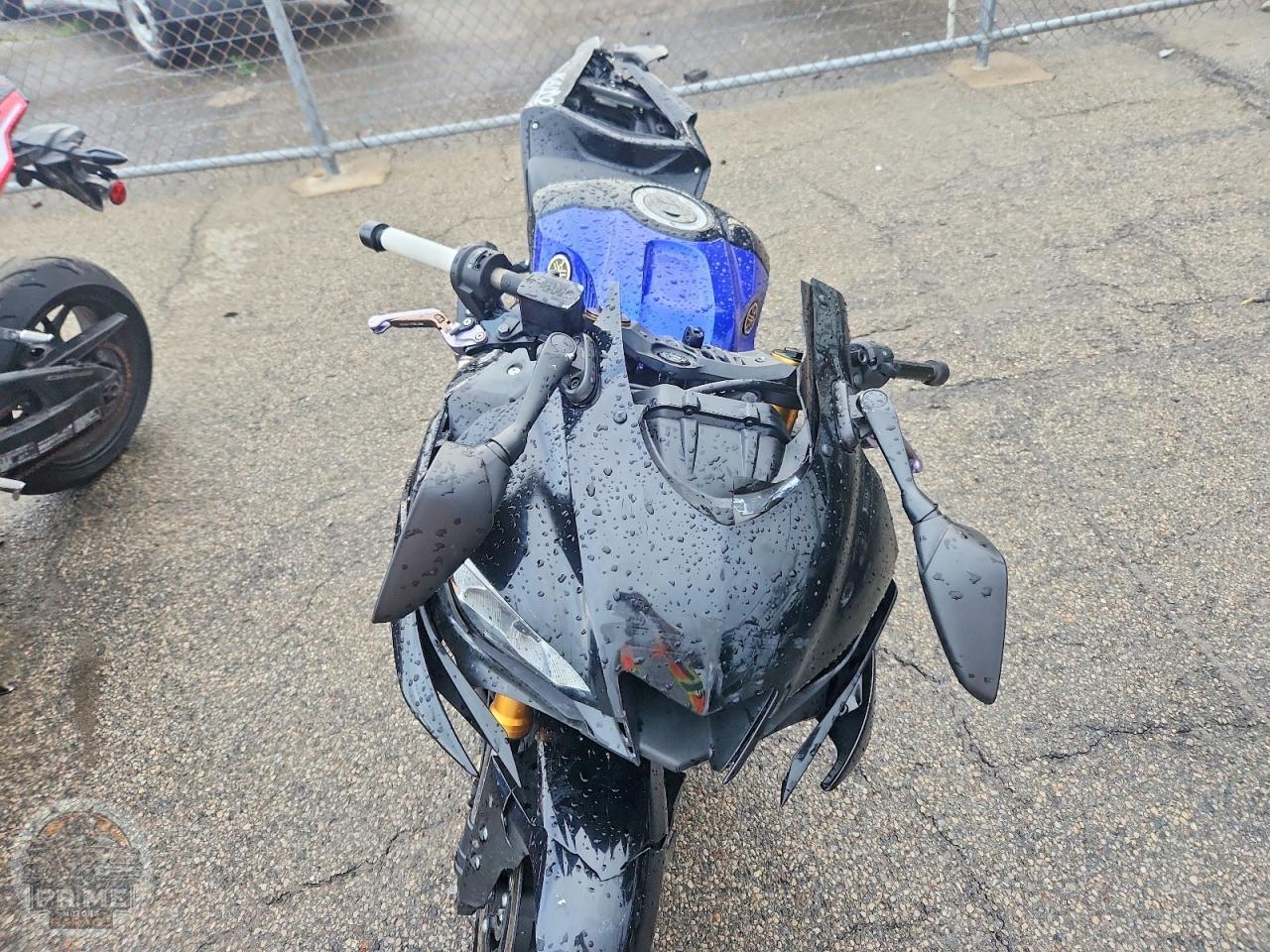 2020 YAMAHA YZFR3 — фото 4