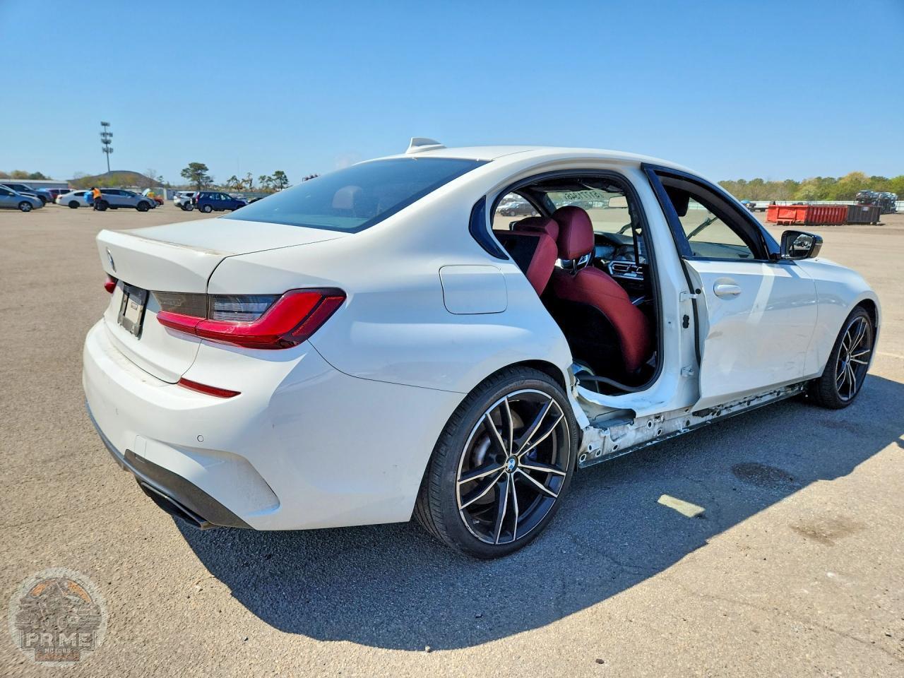2022 BMW 3 SERIES — фото 3