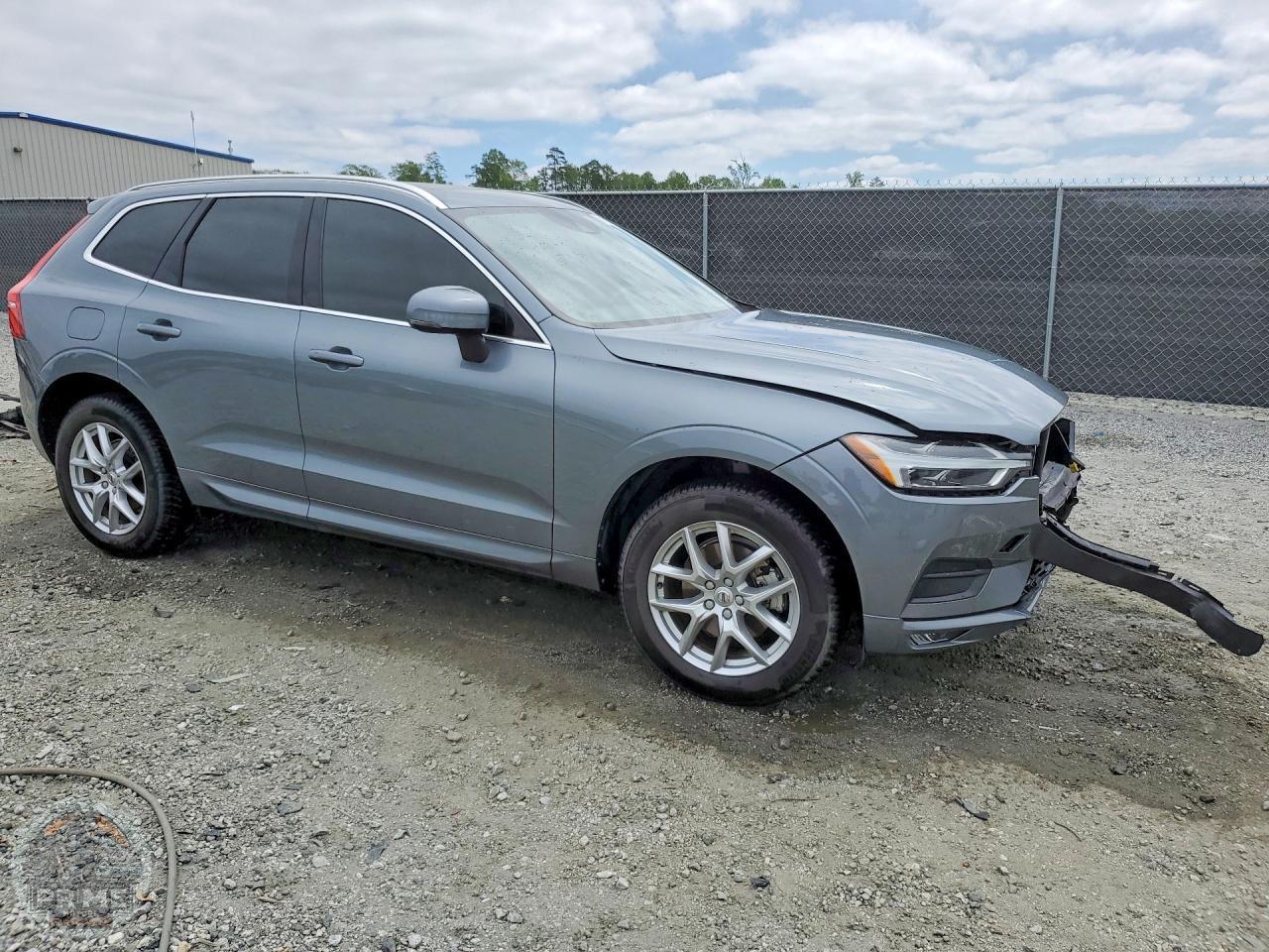 2021 VOLVO XC60 — фото 3