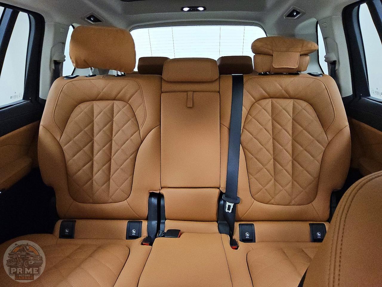 2026 BMW X7 — фото 9