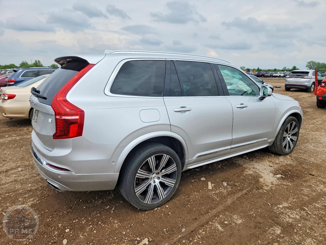 2021 VOLVO XC90 — фото 3
