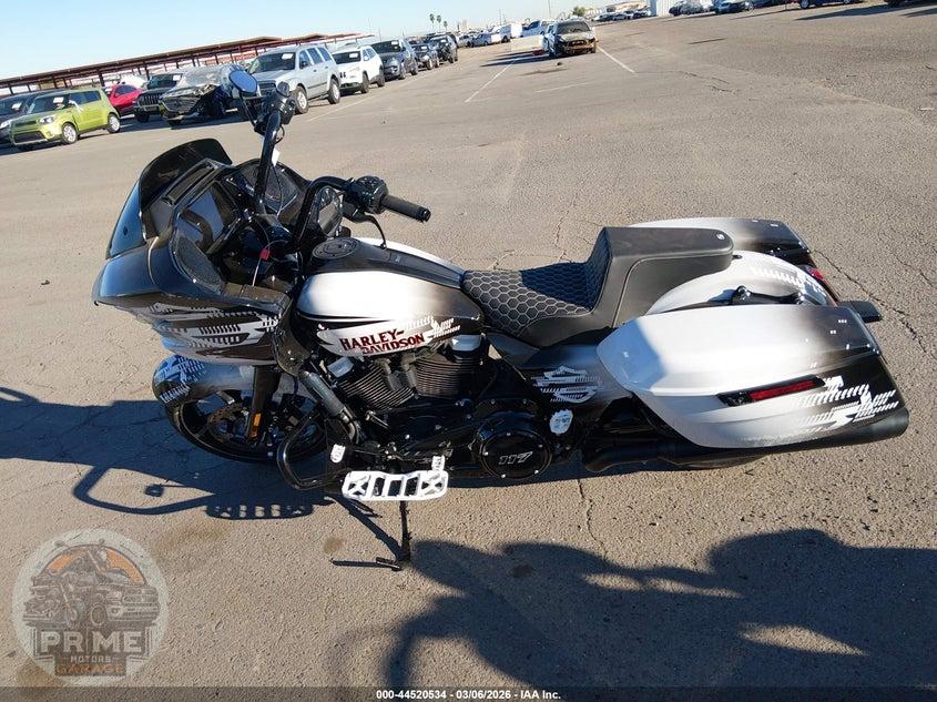 2026 HARLEY-DAVIDSON FLTRX (ROAD GLIDE, ROAD GLIDE CUSTOM) — фото 13