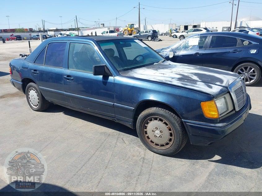 1987 MERCEDES-BENZ 260 E — фото 1