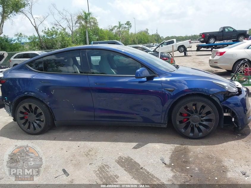 2022 TESLA MODEL Y PERFORMANCE DUAL MOTOR ALL-WHEEL DRIVE — фото 13