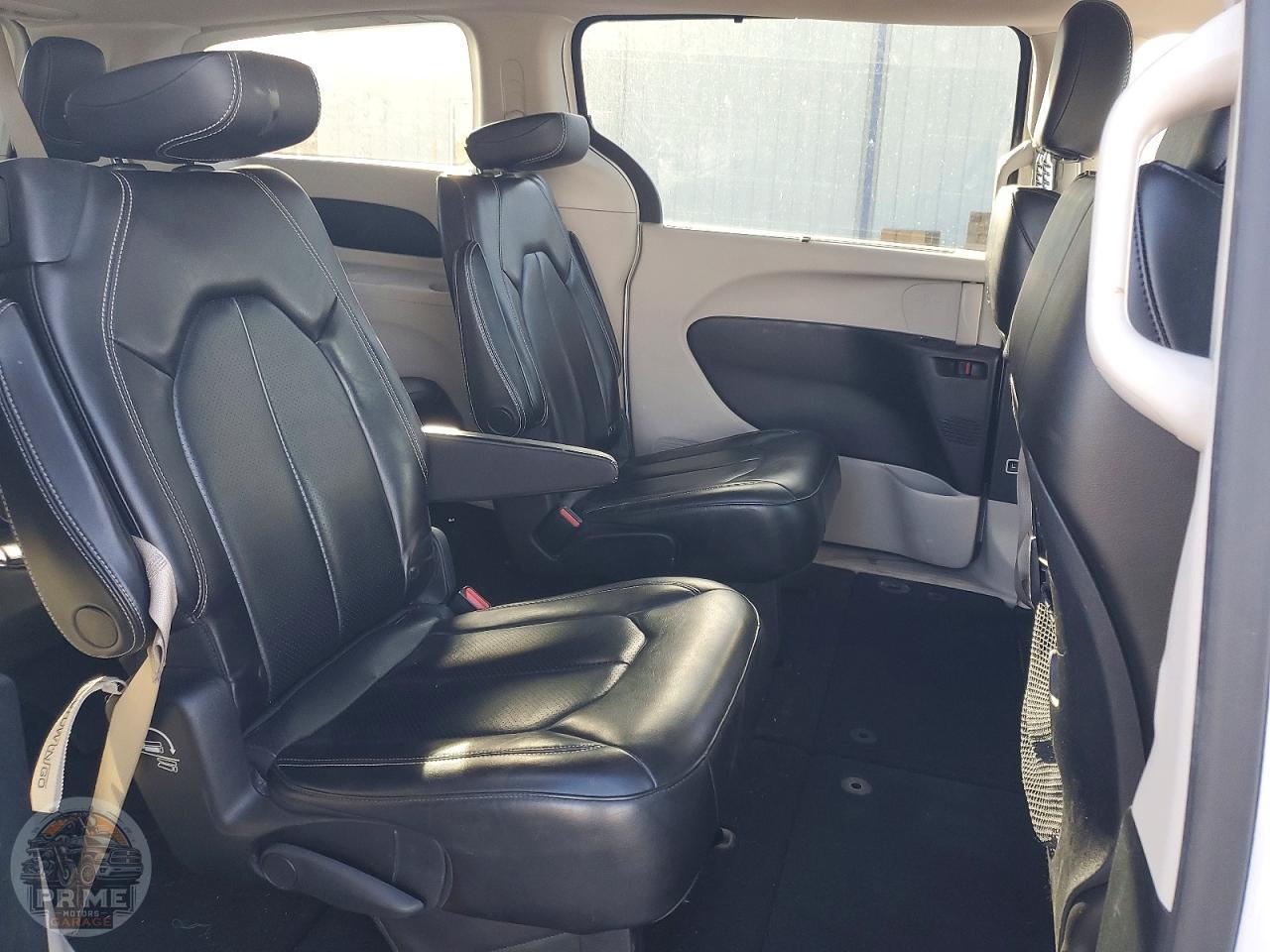 2020 CHRYSLER VOYAGER — фото 11
