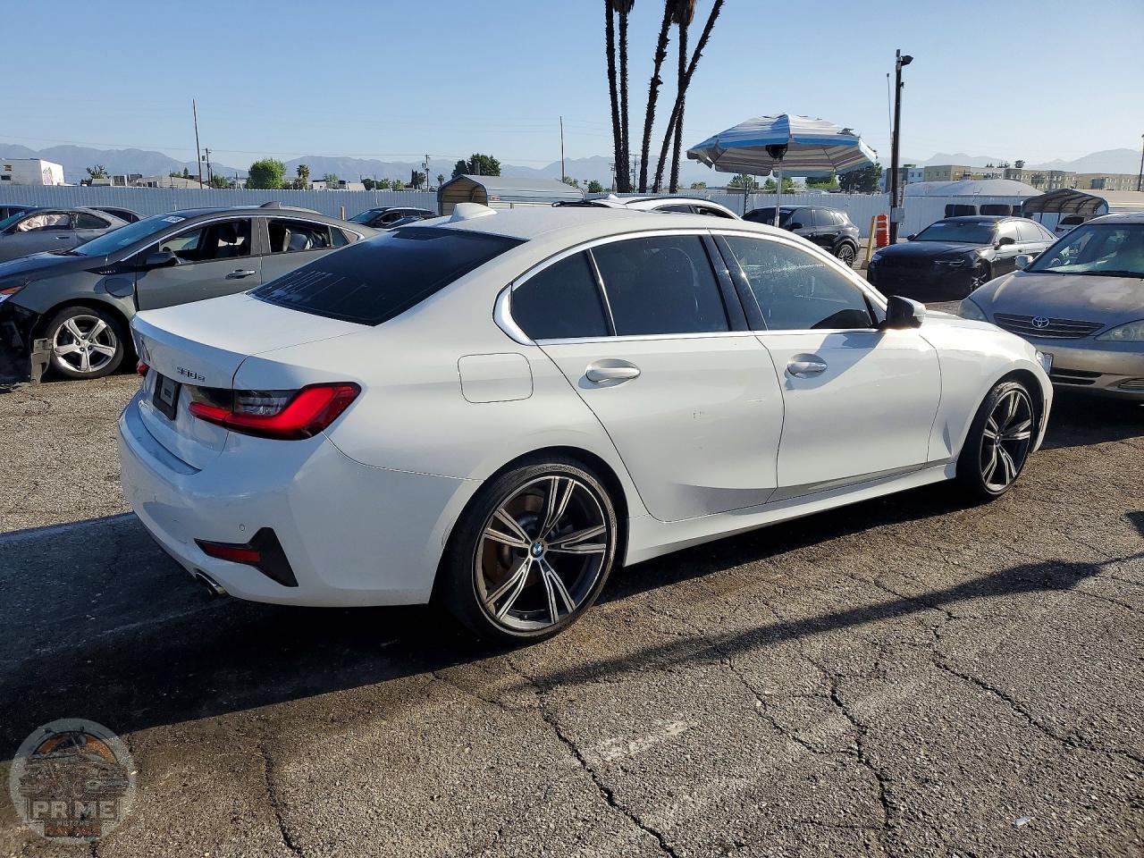 2021 BMW 3 SERIES — фото 3