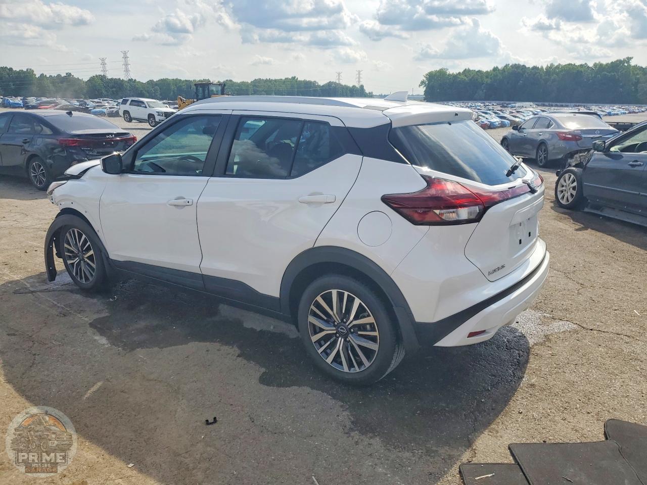 2022 NISSAN KICKS — фото 2