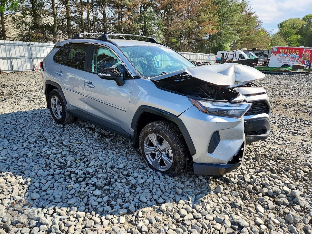 2025 TOYOTA RAV4 — фото 4