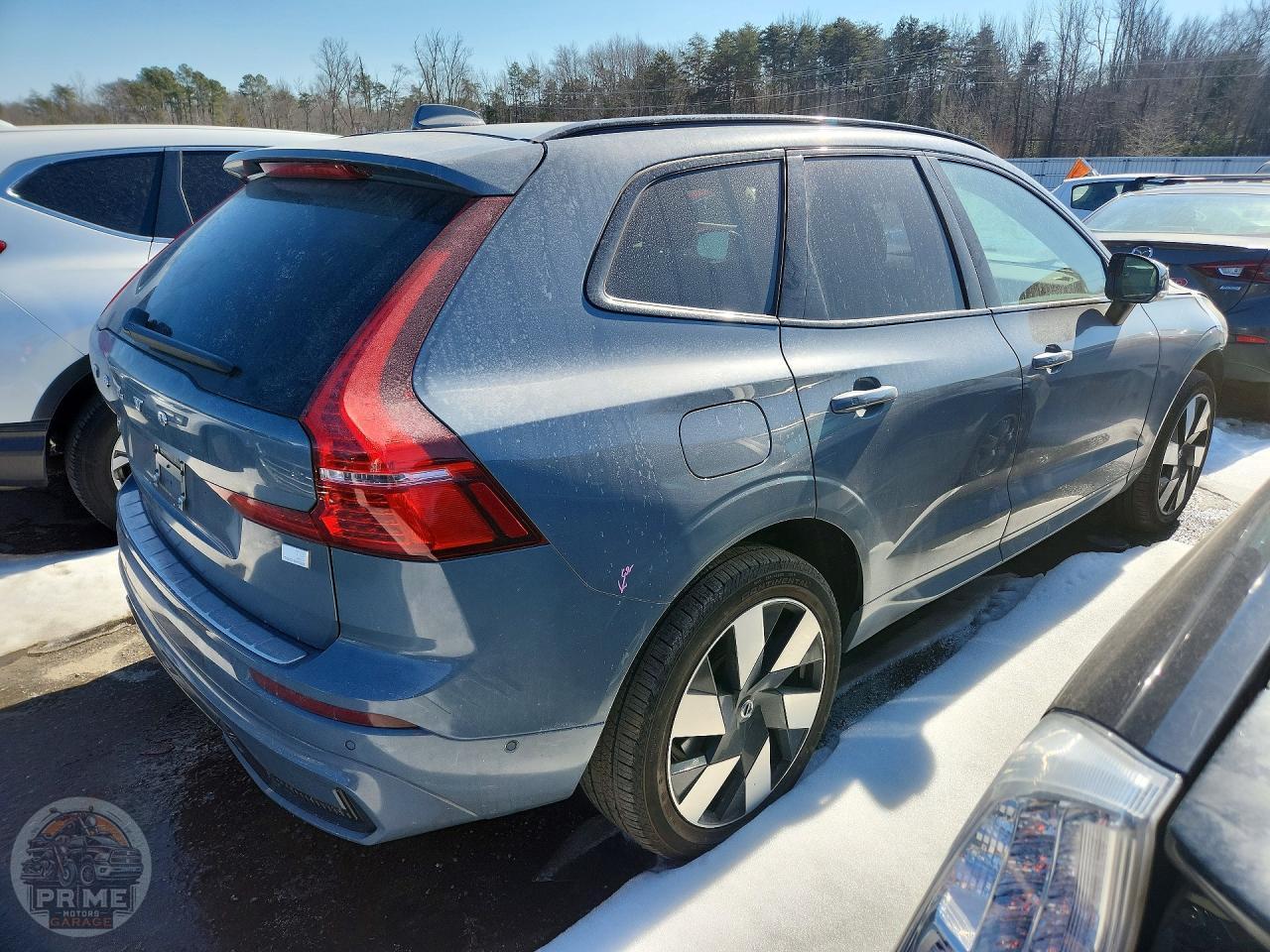 2024 VOLVO XC60 — фото 3
