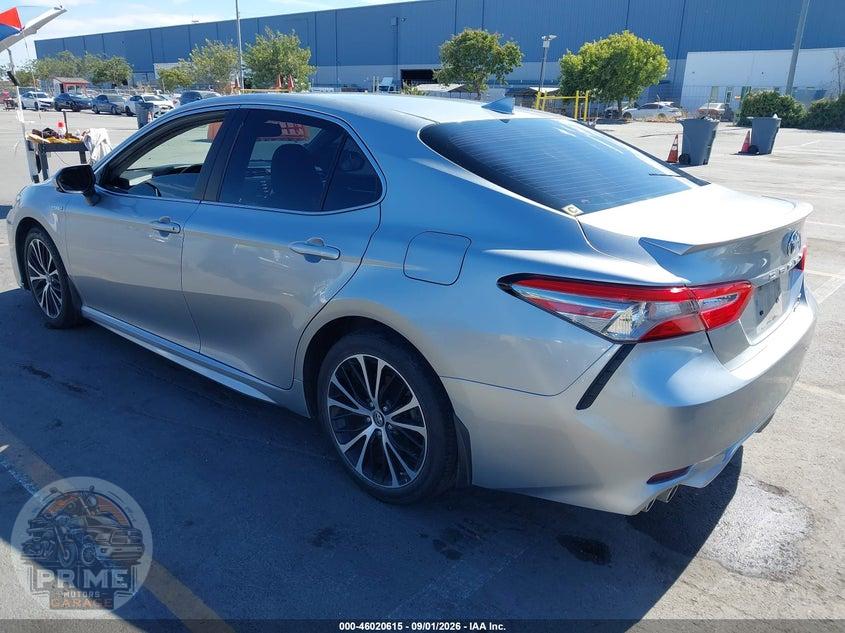 2019 TOYOTA CAMRY HYBRID SE — фото 3