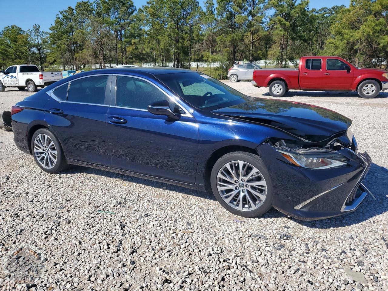 2020 LEXUS ES — фото 4