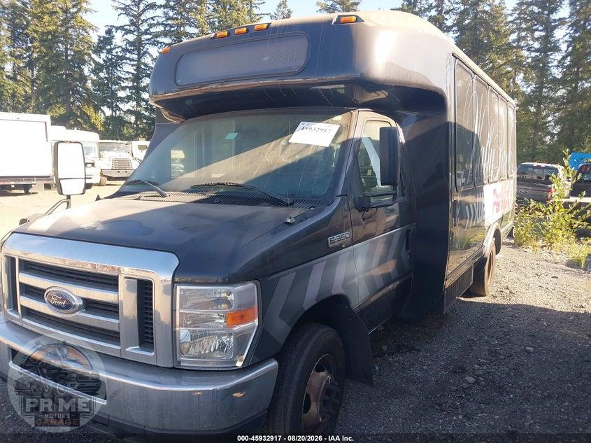 2013 FORD E-350 CUTAWAY — фото 2