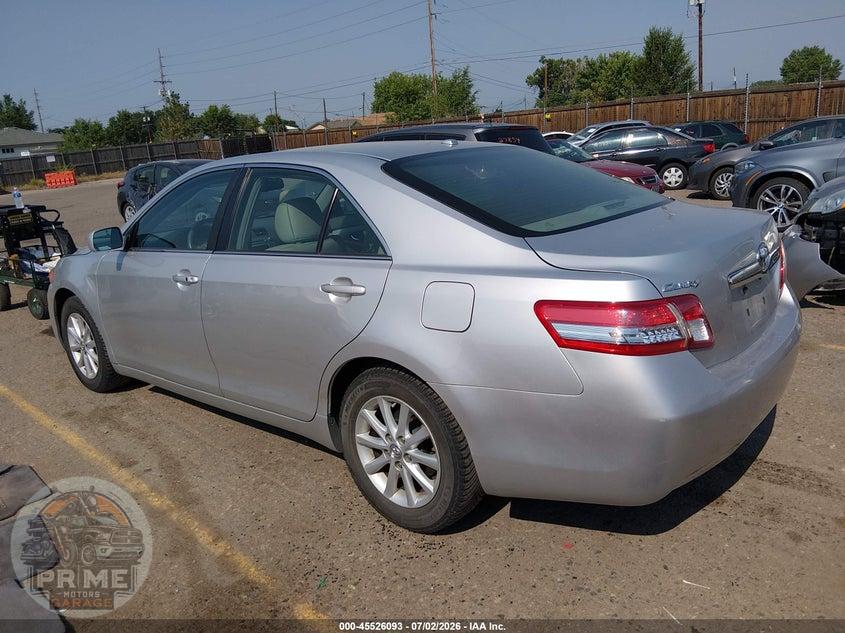 2011 TOYOTA CAMRY XLE — фото 14