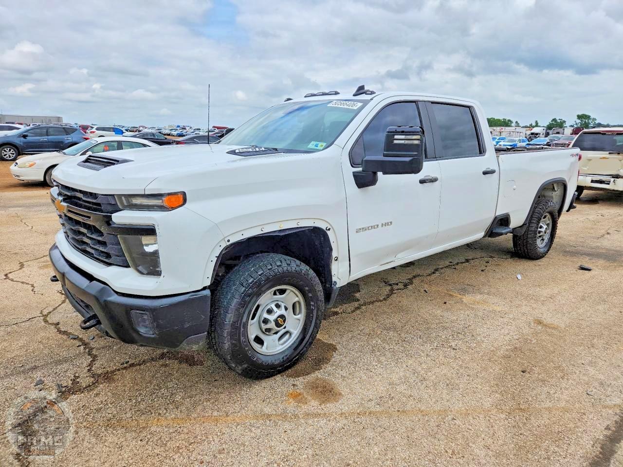2024 CHEVROLET SILVERADO — фото 2