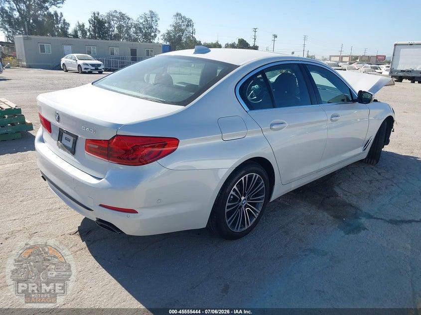 2019 BMW 540I — фото 4