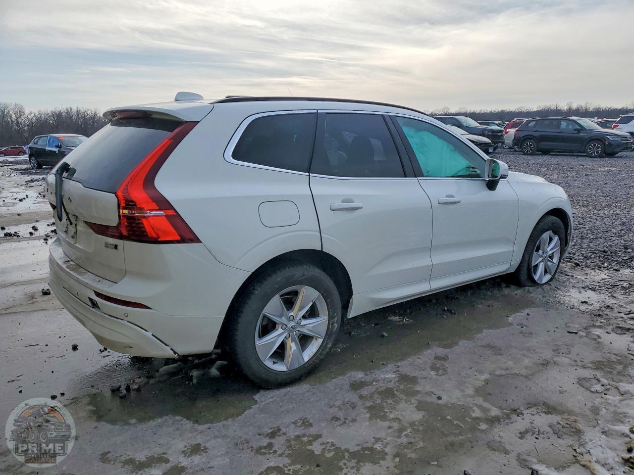 2022 VOLVO XC60 — фото 3