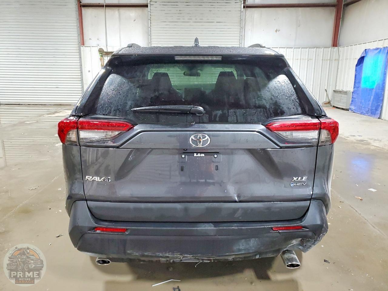 2025 TOYOTA RAV4 — фото 12